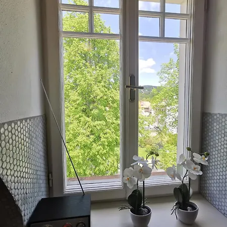 Moderne Dachgeschosswohnung Zentral By Seebnb شقة *