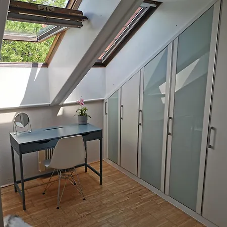 شقة Moderne Dachgeschosswohnung Zentral By Seebnb فيلدين ام ورثرسي