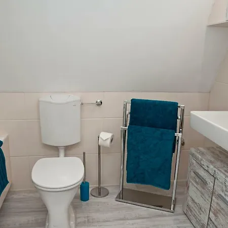 Moderne Dachgeschosswohnung Zentral By Seebnb Apartment Velden am Woerthersee