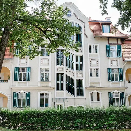 Moderne Dachgeschosswohnung Zentral By Seebnb Apartman